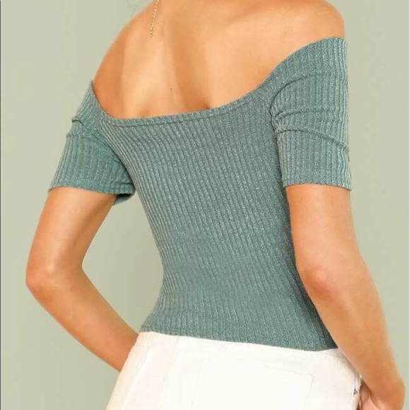 Top - Picture 2 of 2